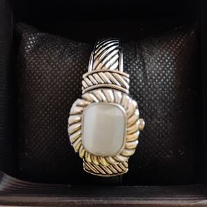 Vintage Rare Silver Tone  Cuff Bracelet Quartz Watch w/Flip‎ Opening Pearl Face
